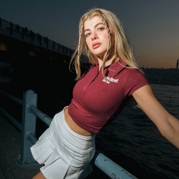 Woman Crop Top 4320 - Image 2