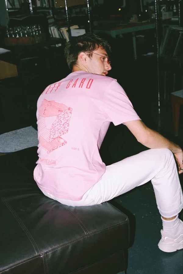 Layer T-shirt – Pink - Image 2