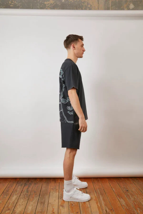 2faces Washed T-Shirt – Black - Image 4