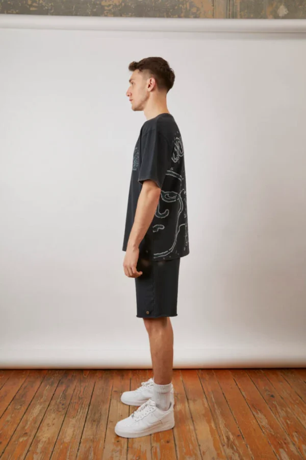 2faces Washed T-Shirt – Black - Image 5