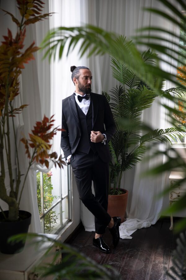 Men's Swallow Collar Suit