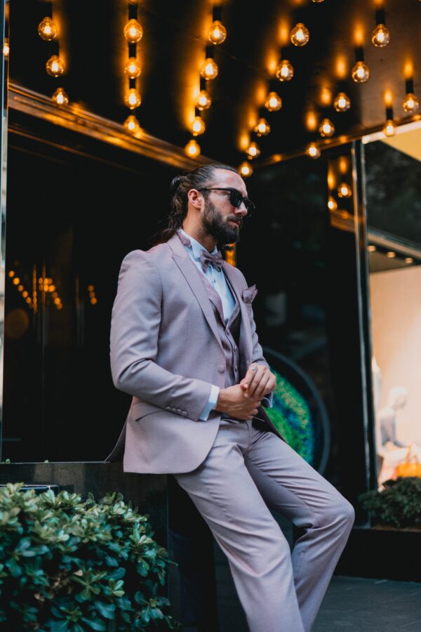 Slim Fit Groom's Suit with Vest Pattern - Image 6